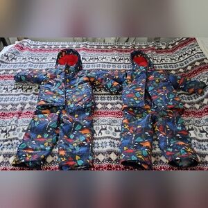 2 Kids snowsuits
